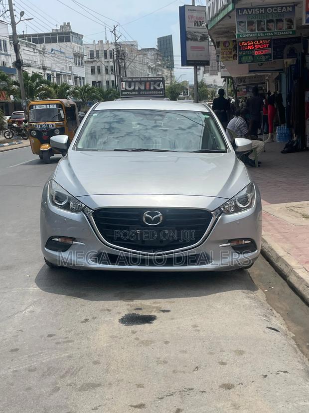 Mazda Axela 2018 Silver