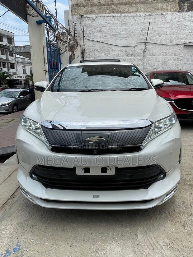 Toyota Harrier 2018 White