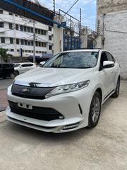Toyota Harrier 2018 White for sale