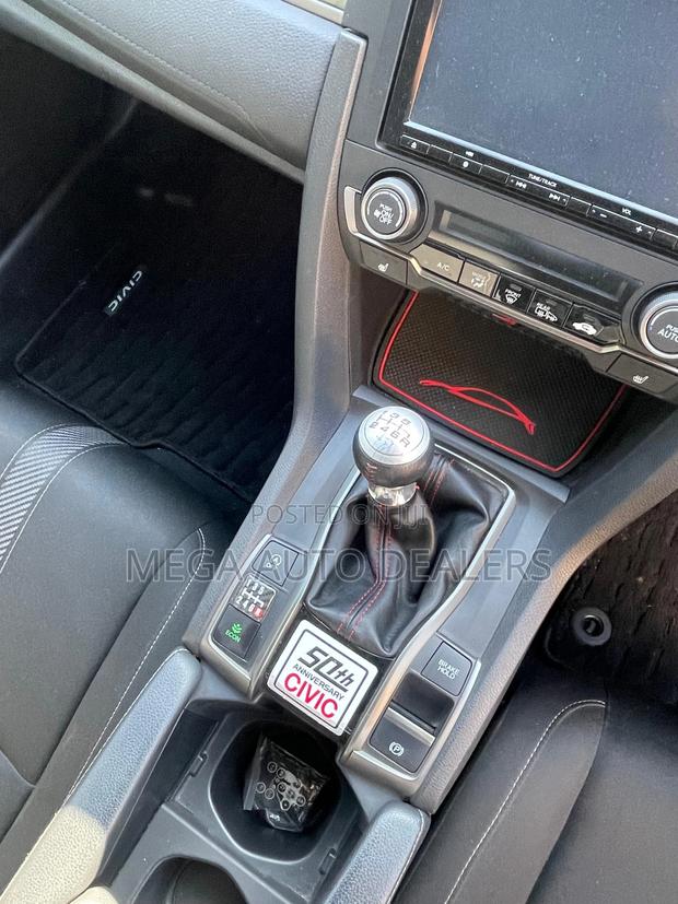 Honda Civic 2019 Blue