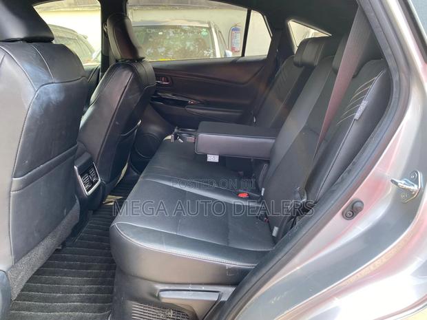 Toyota Harrier 2018 Silver
