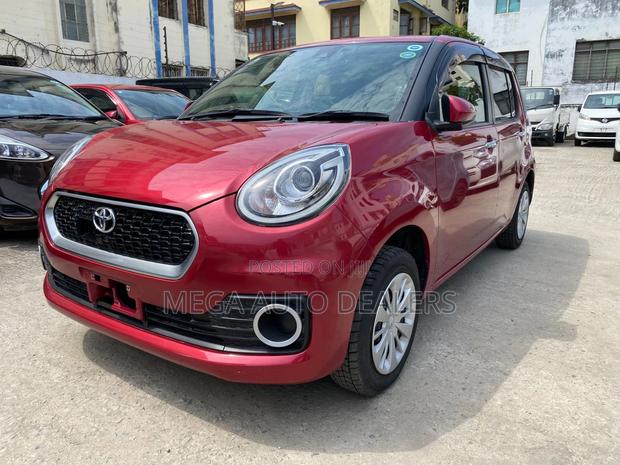 Toyota Passo 2018 Red
