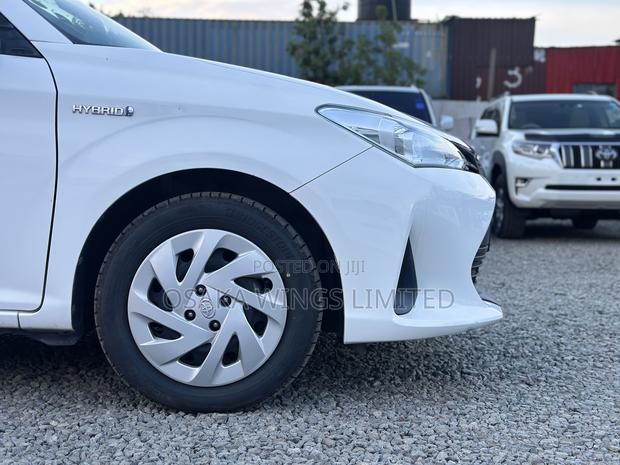 Toyota Corolla Fielder 1.5 Hybrid FWD 2018