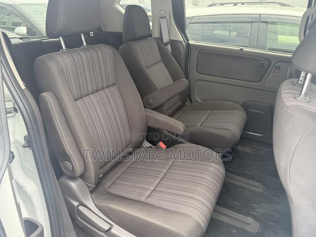 Honda Freed 2018 Pearl
