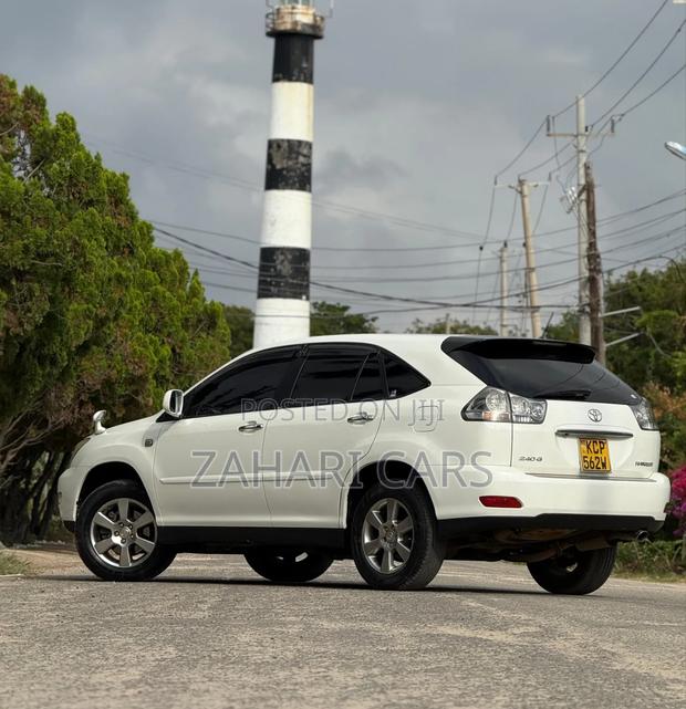 Toyota Harrier 2010 White