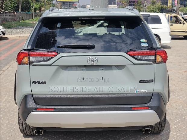 Toyota RAV4 Adventure 2019 Green