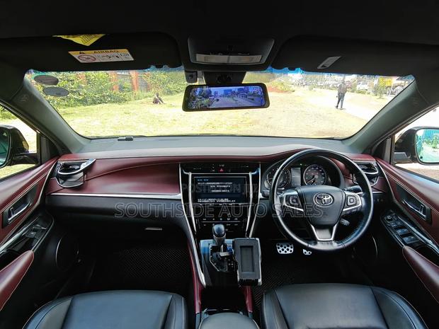 Toyota Harrier 2.0 2018 Purple