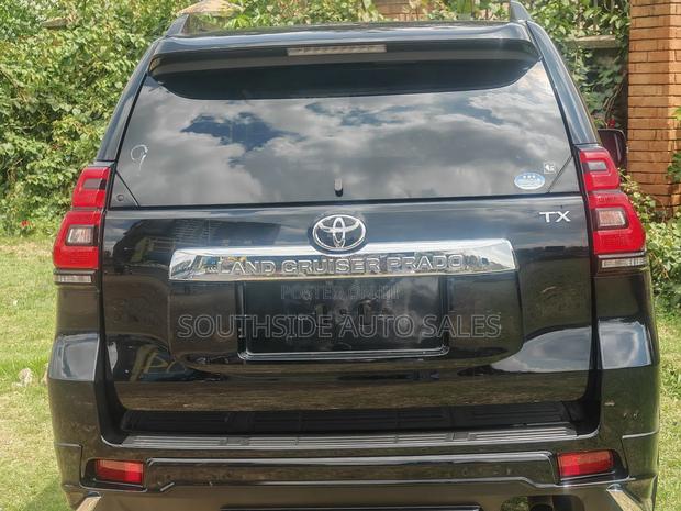 Toyota Land Cruiser Prado 2.7 2018 Black
