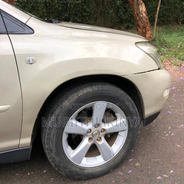 Toyota Harrier 2005 Beige