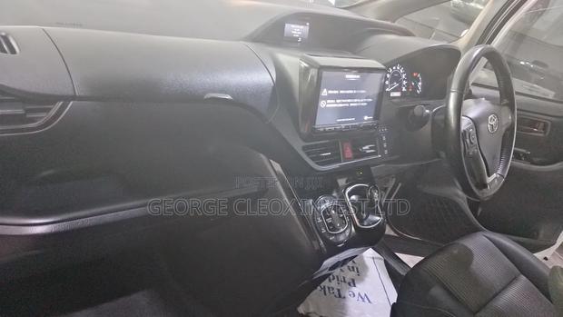 Toyota Noah 2020 White
