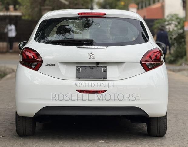 Peugeot 208 2018 White