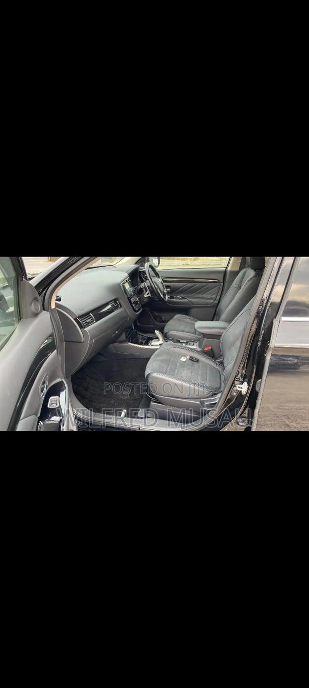 Mitsubishi Outlander 2.4 PHEV AWD 2018 Black