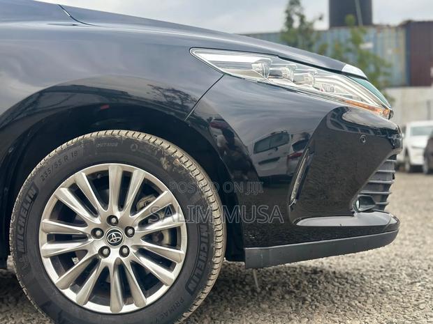 Toyota Harrier 2019 Black