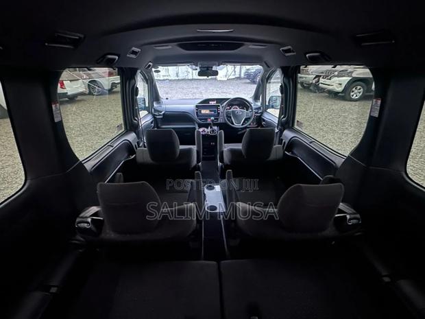 Toyota Noah 2019 Brown