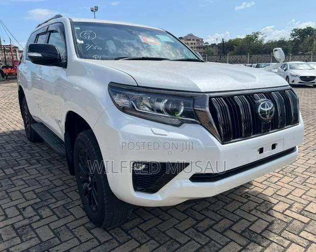 Toyota Land Cruiser Prado 2.7 2021 White