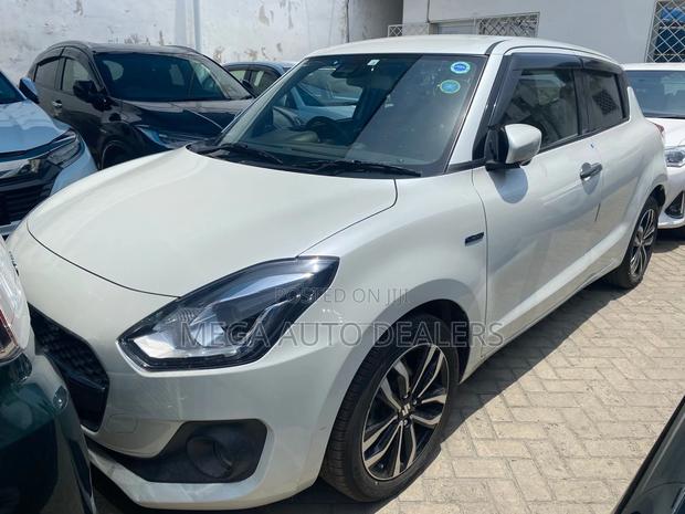 Suzuki Swift 2018 White