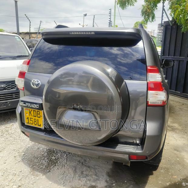Toyota Land Cruiser Prado 2015 Gray