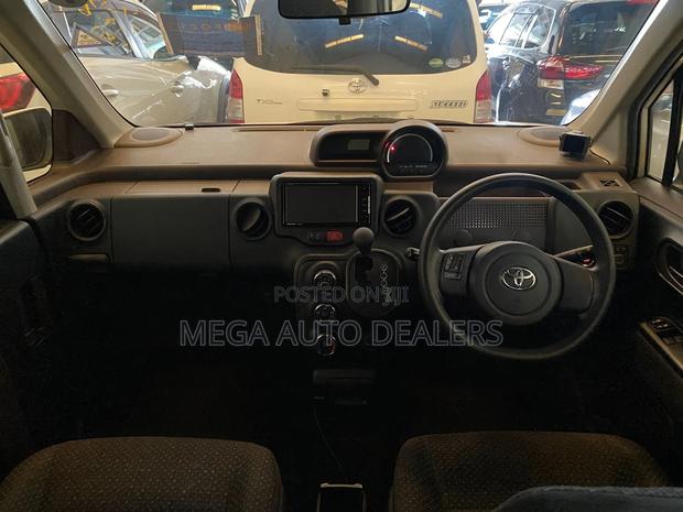 Toyota Spade 2018 White