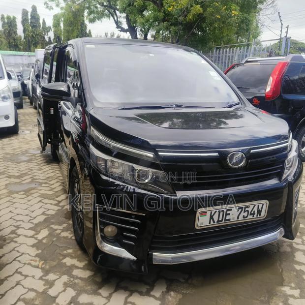 Toyota Voxy SV Premium 2014 Black