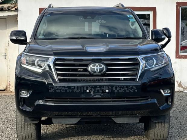 Toyota Land Cruiser Prado 2019 Black