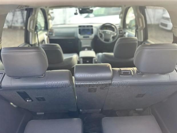 Toyota Land Cruiser Prado 2019 Black