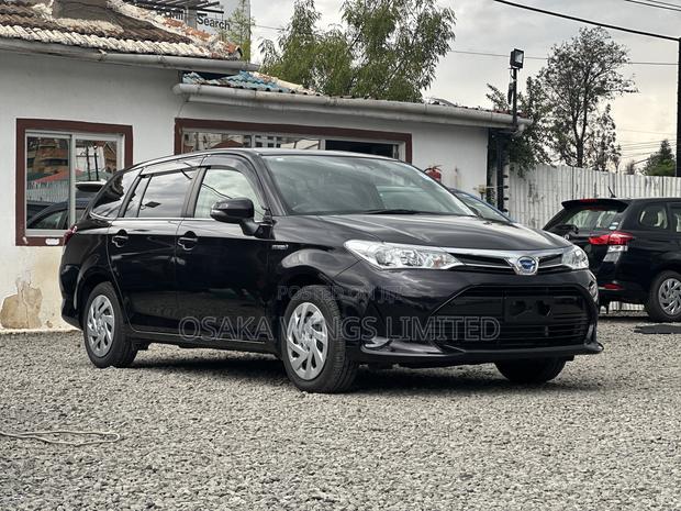 Toyota Corolla Fielder 1.5 Hybrid FWD 2018 Purple