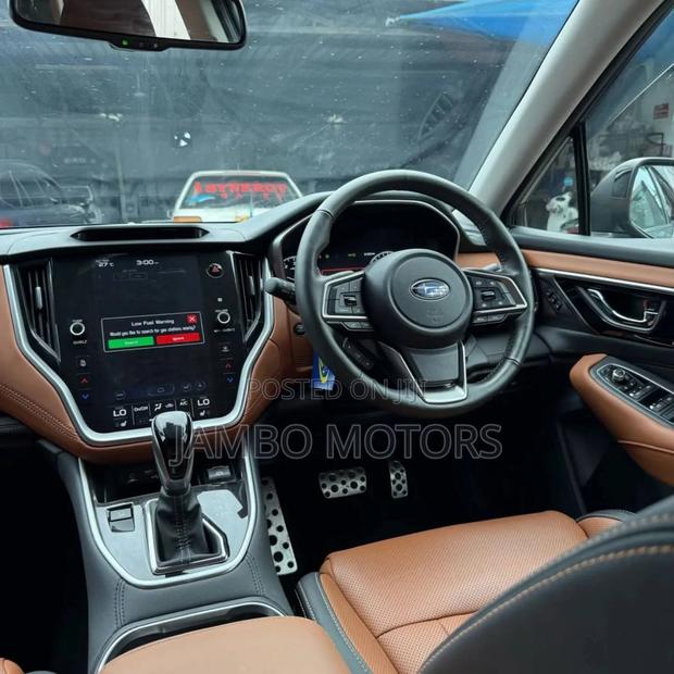 Subaru Outback Premium 2022 Brown