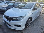 Honda Grace 2018 White for sale