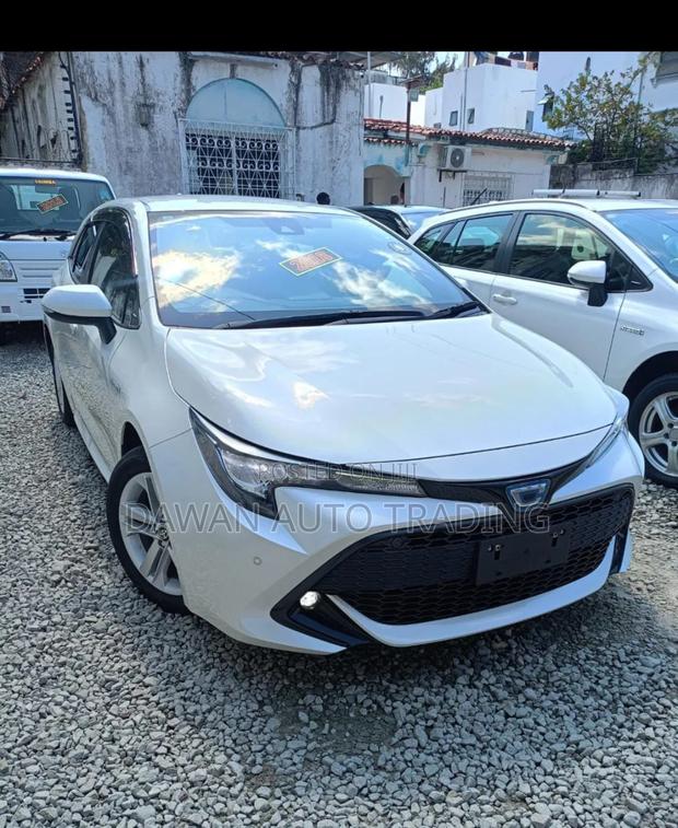 Toyota Corolla 2018 White