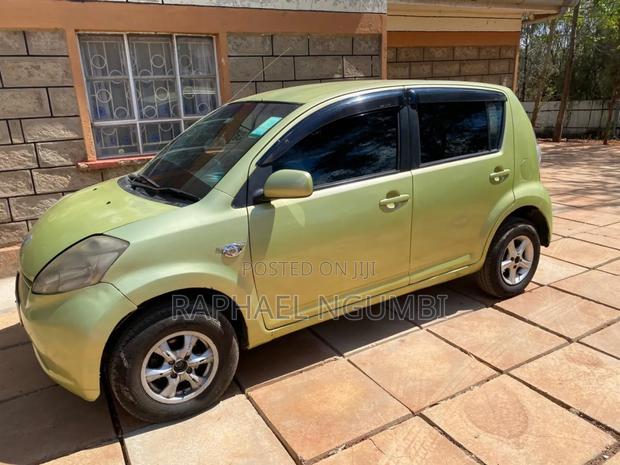 Toyota Passo 2006 Green