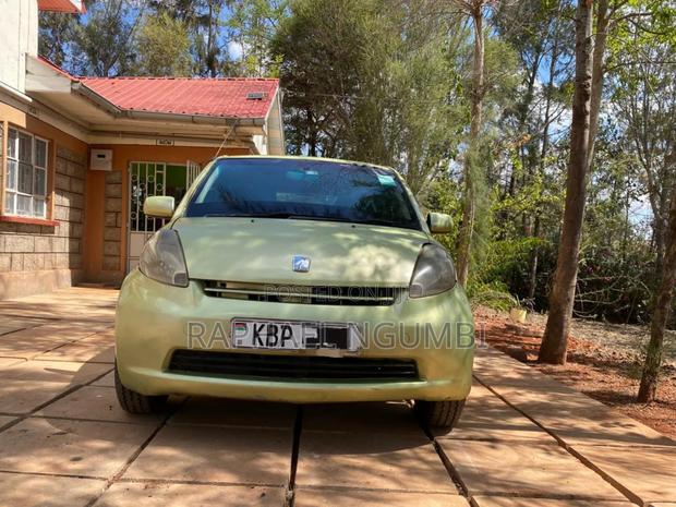 Toyota Passo 2006 Green