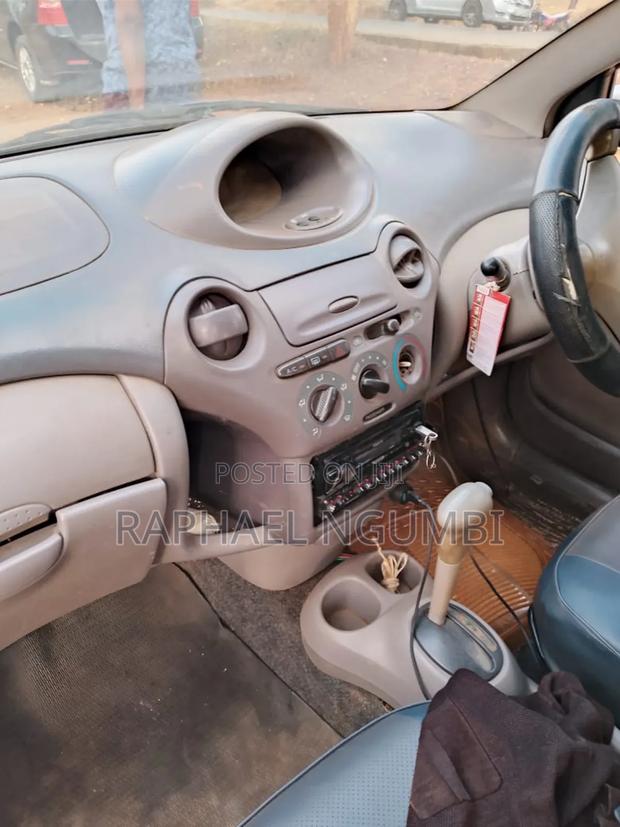 Toyota Platz 1999 Silver