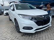 Honda Vezel 2018 White for sale