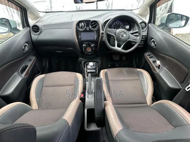 Nissan Note 2019 Silver