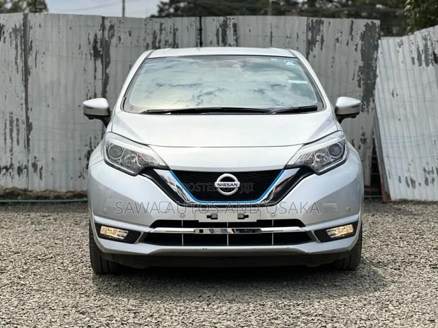 Nissan Note 2019 Silver