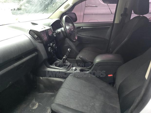 Isuzu D-MAX 2020 Black