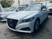 Toyota Crown 2018 Silver for sale