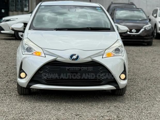 Toyota Vitz 2019 White
