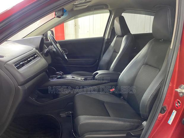 Honda Vezel 2018 Red