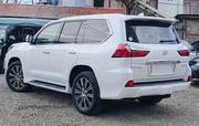 Lexus LX 570 AWD 2018 White for sale
