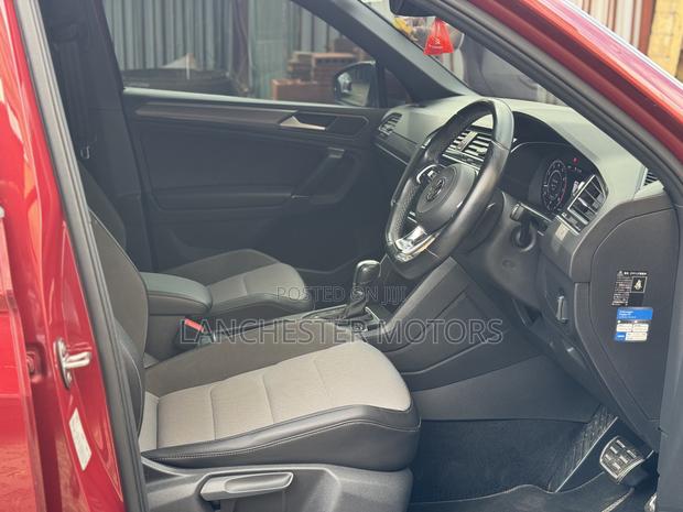 Volkswagen Tiguan 2018 Maroon