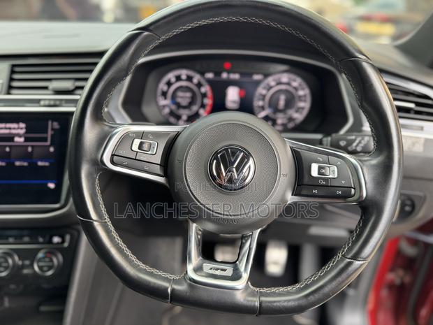 Volkswagen Tiguan 2018 Maroon