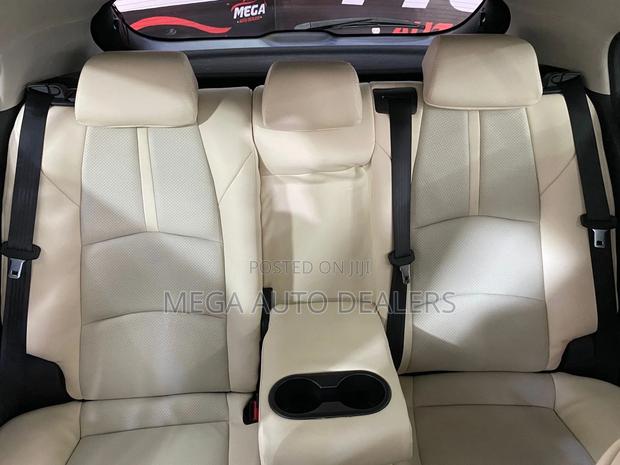 Mazda Axela 2018 Red