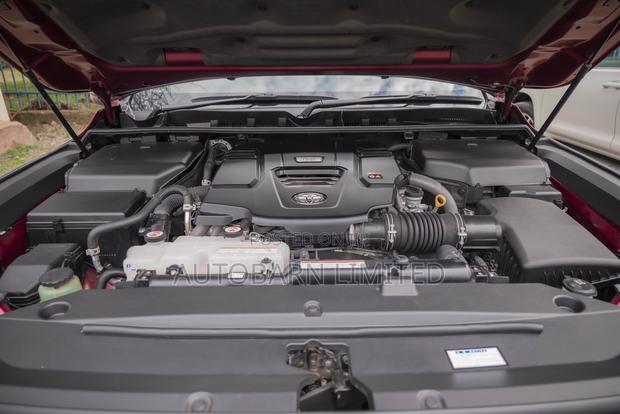 Toyota Land Cruiser 3.3 Diesel 4WD 2021 Red