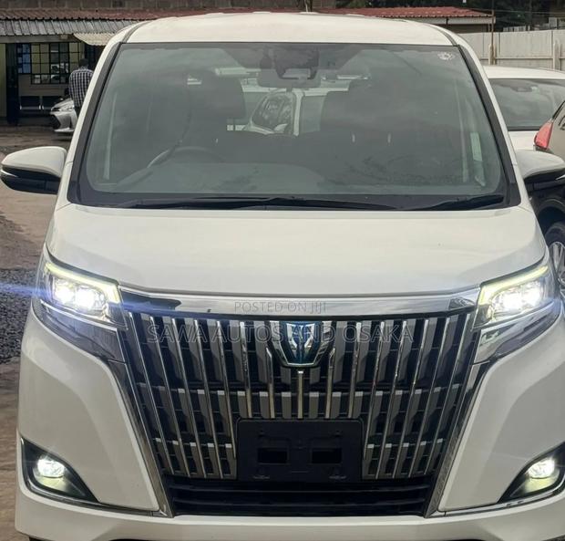 Toyota Esquire 2019 White