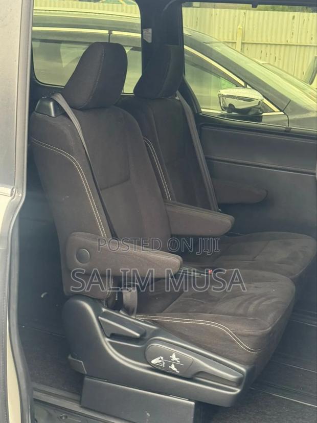 Toyota Esquire 2019 White
