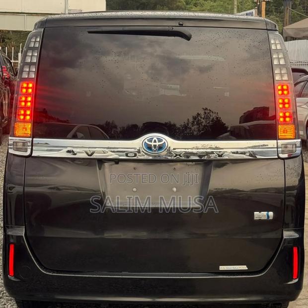 Toyota Voxy 2019 Black
