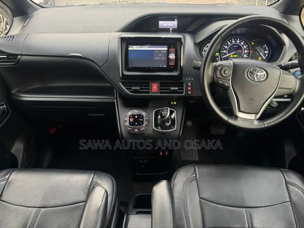 Toyota Voxy 2019 Black