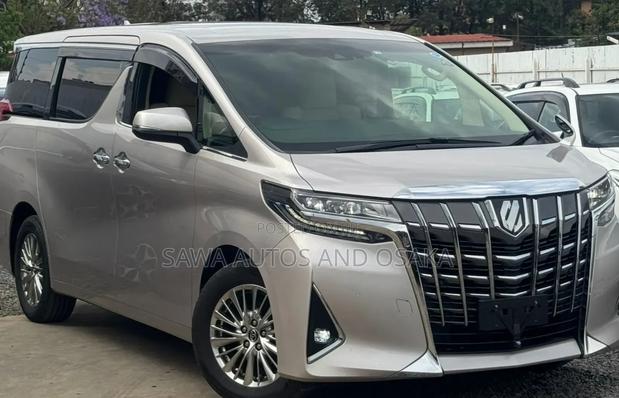 Toyota Alphard 2019 White