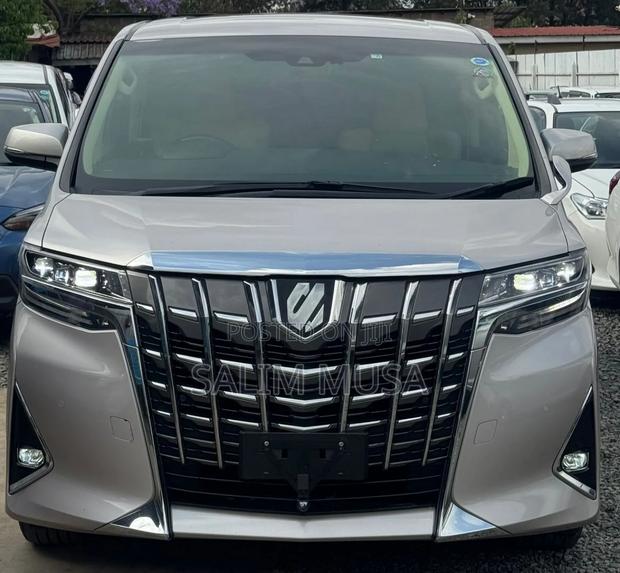 Toyota Alphard 2019 White